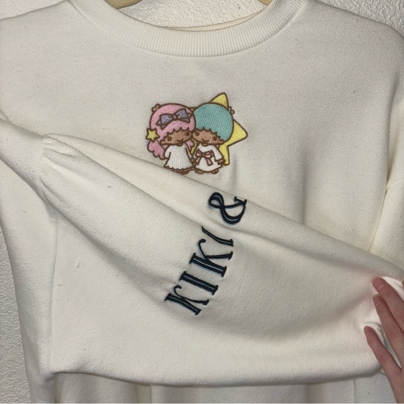 Sanrio Kiki & Lala Little Twin Stars Oversized Sweatshirt Pullover - Picture 3 of 6